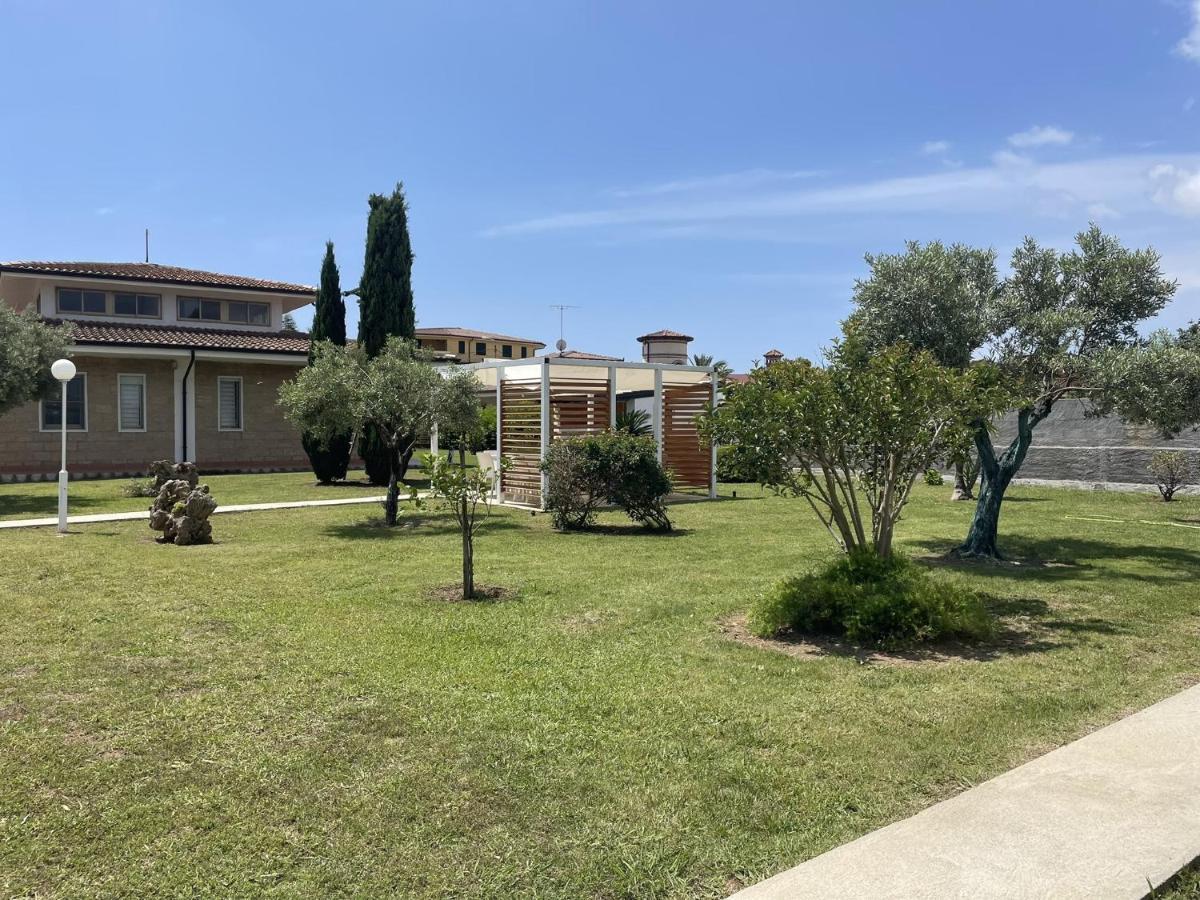 Verter Home Resort Ovile la Marina Exterior foto